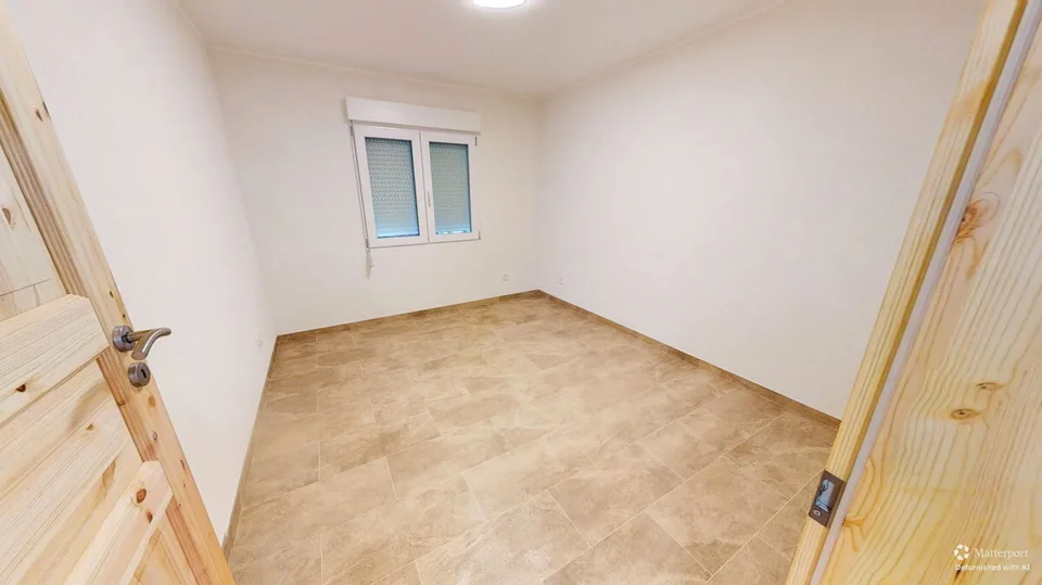 Edificio nuovo, appartamento 2 camere moderno con balcone
