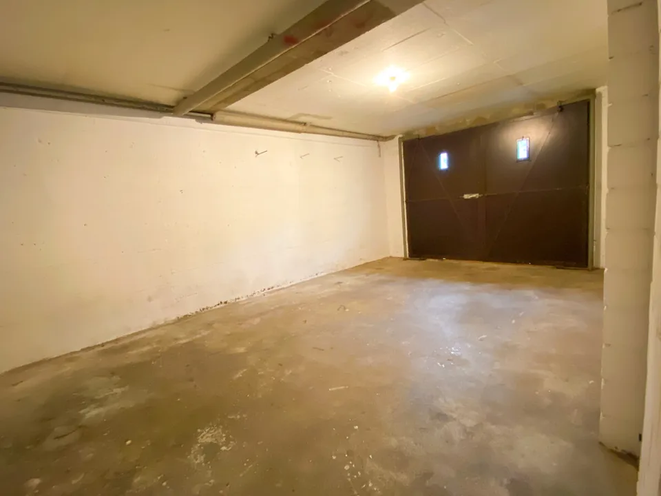Edificio nuovo, appartamento 2 camere moderno con balcone