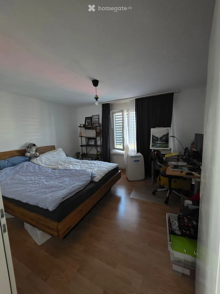 Appartement lumineux 3.5 pièces avec balcon à Zürich-Albisrieden