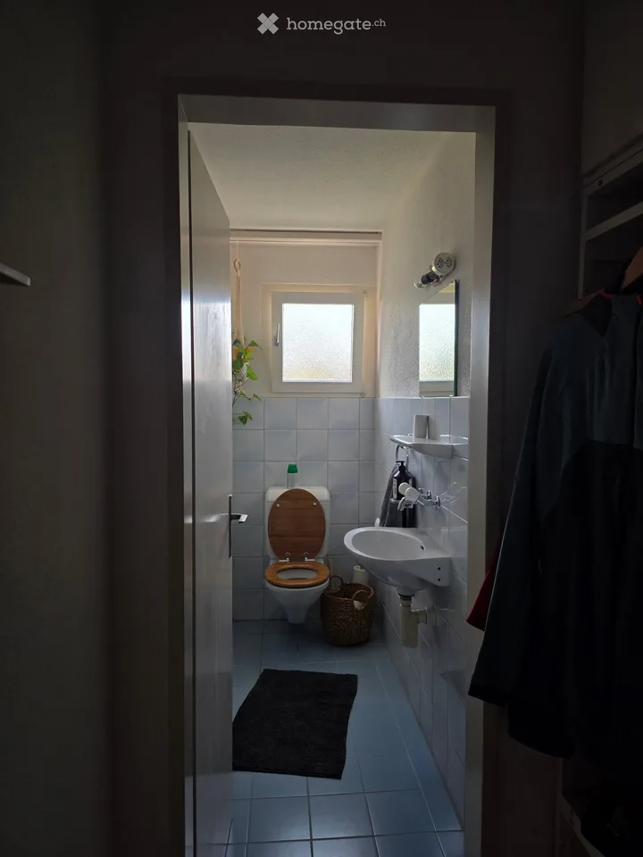 Appartement lumineux 3.5 pièces avec balcon à Zürich-Albisrieden