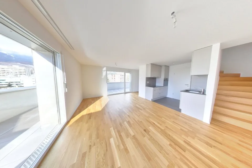 Not to be missed! Magnificent duplex in a green neighborhood!