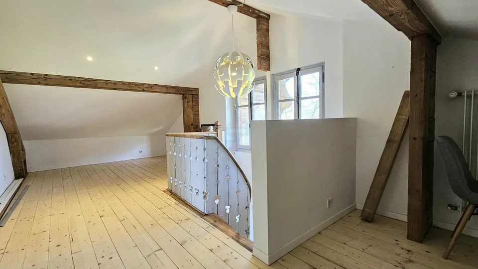 Renovated character property with elegance in an exclusive setting
