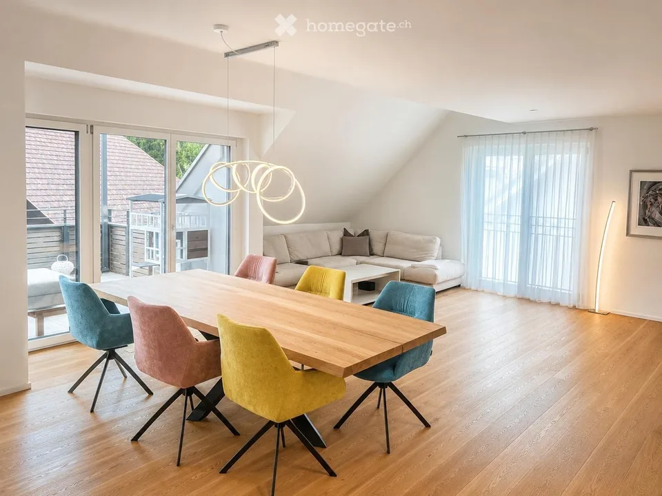 Deliziosa maisonetta di 4,5 locali a Glattfelden – Costruzione moderna con vista panoramica