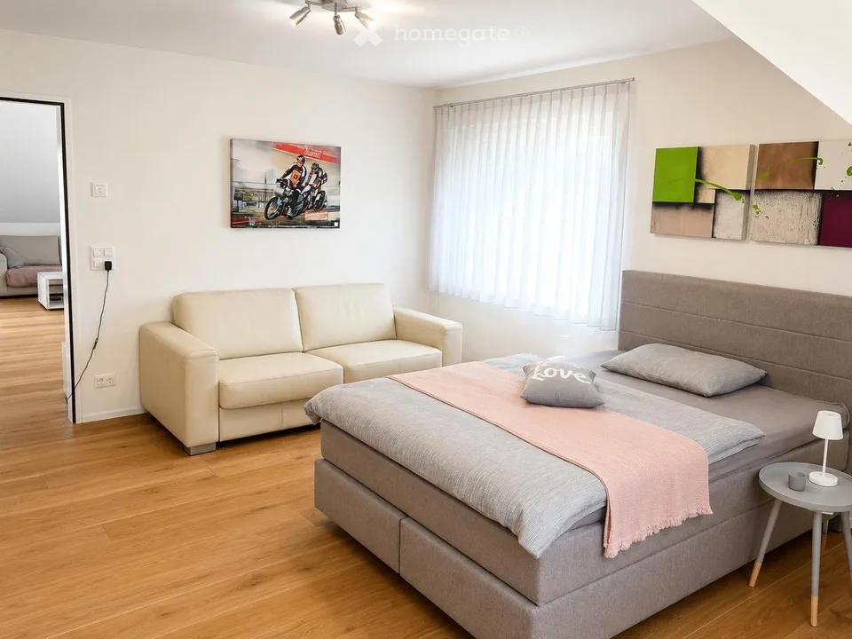 Deliziosa maisonetta di 4,5 locali a Glattfelden – Costruzione moderna con vista panoramica