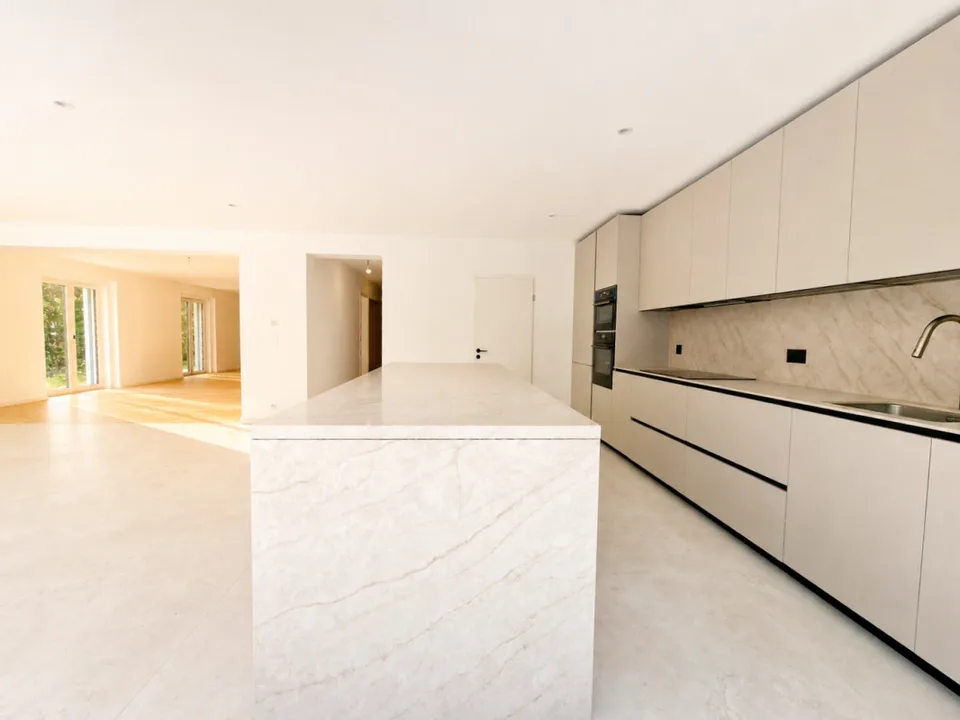 Elegante Familienvilla in der Nähe des Sees und der Strände von Collonge-Bellerive