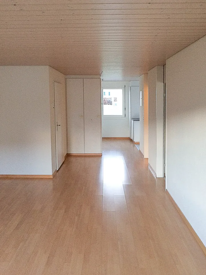 Attraktive 2.5-Zimmer-Wohnung an ruhiger und grüner Lage in Obfelden
