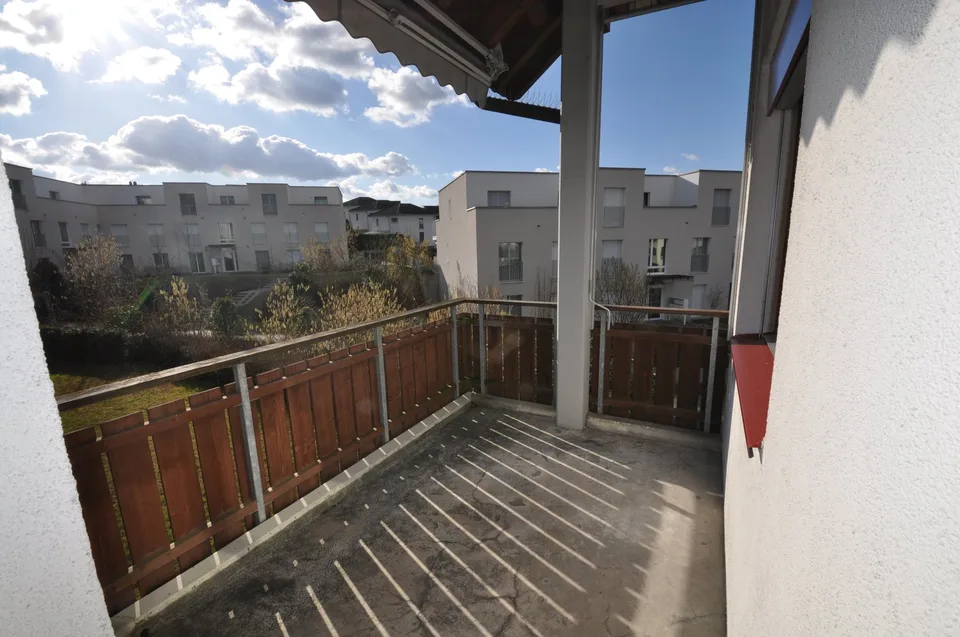 Attraktive 2.5-Zimmer-Wohnung an ruhiger und grüner Lage in Obfelden