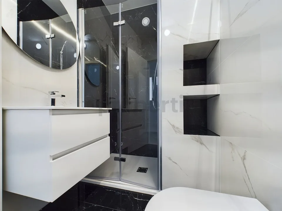 Moderne und helle 4.5-Zimmer-Wohnung in Locarno Moderno e luminoso ...
