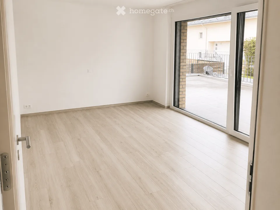 Modern 3.5-room apartment with large patio in Nottwil