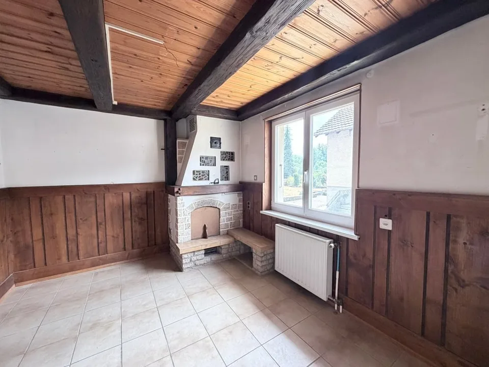 Haus, Develier - 560000