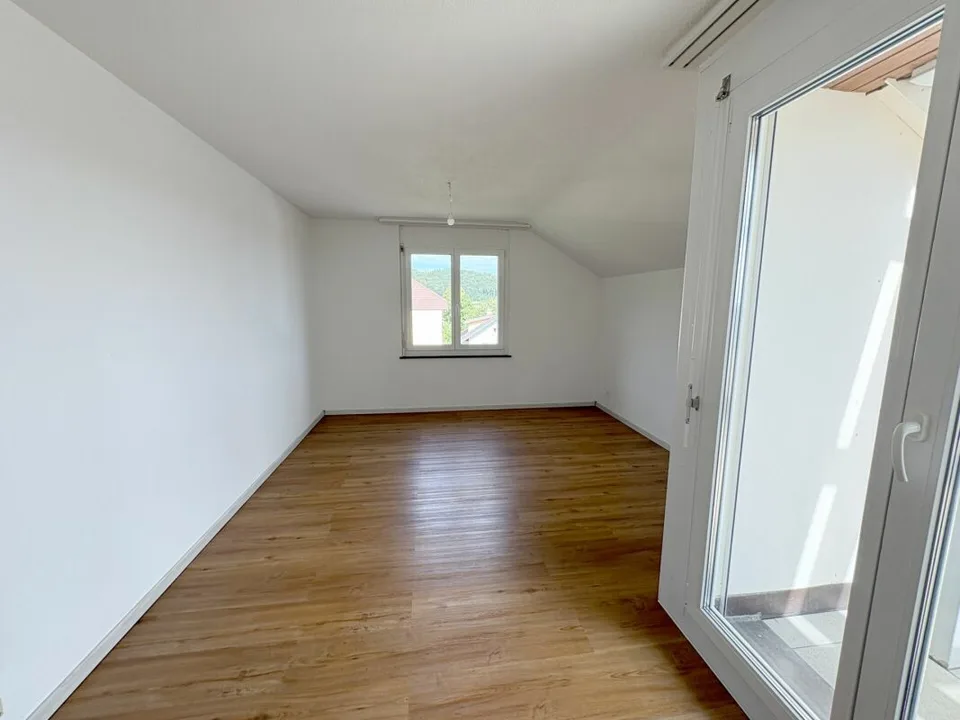 4.5-Zimmer-Wohnung mit traumhafter Aussicht und 170 m² Nutzfläche