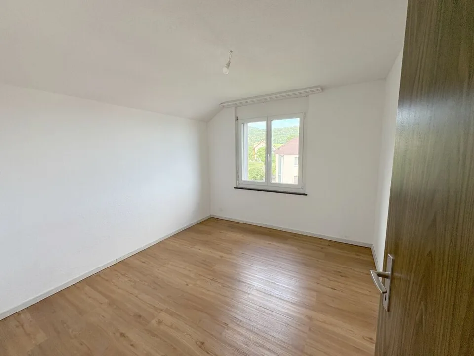 4.5-Zimmer-Wohnung mit traumhafter Aussicht und 170 m² Nutzfläche