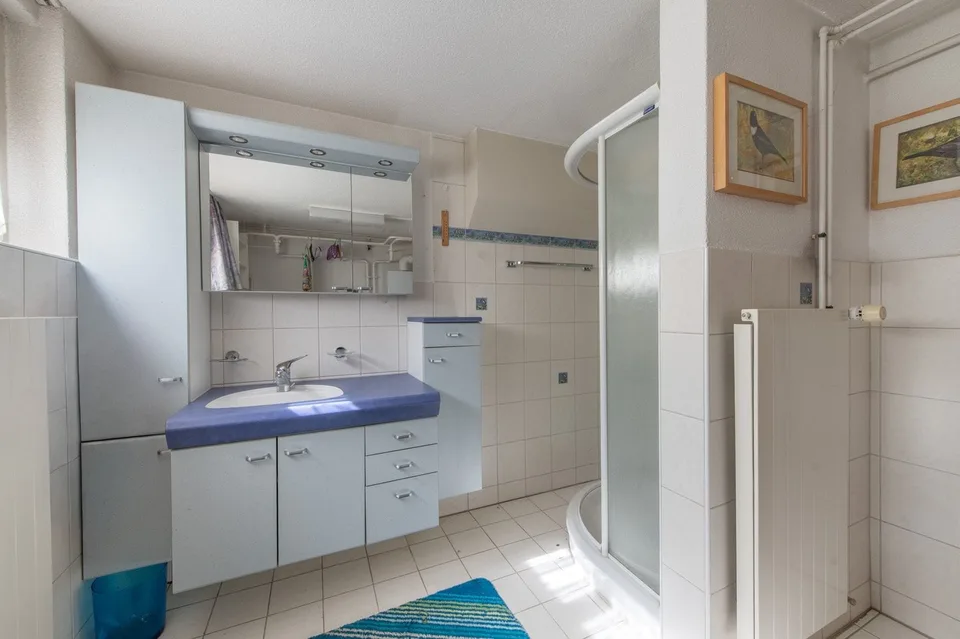Your Home in the Green - Semi-Detached House with Large Garden