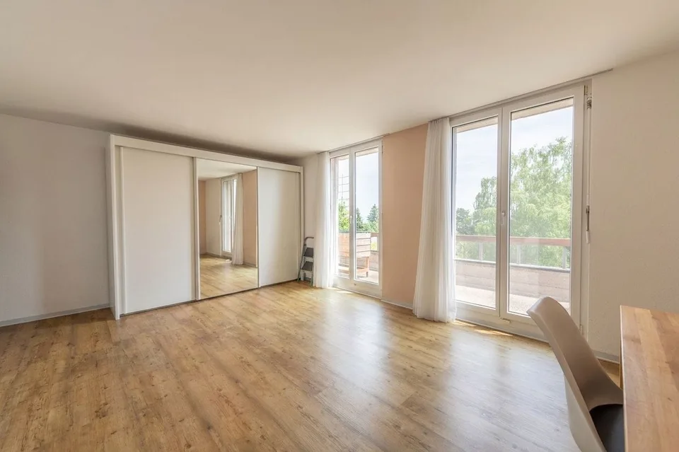 Hoch über Grenchen: Wohnglück mit Panorama & Terrasse