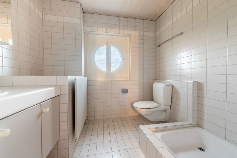 Duplex apartment with cozy chimney & private washing machine