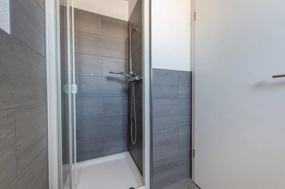 Lumière, jardin et confort de vie - maison mitoyenne 5,5 pièces avec espace environnant