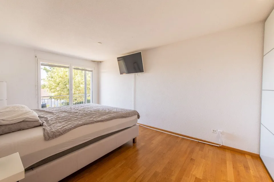 Lumière, jardin et confort de vie - maison mitoyenne 5,5 pièces avec espace environnant