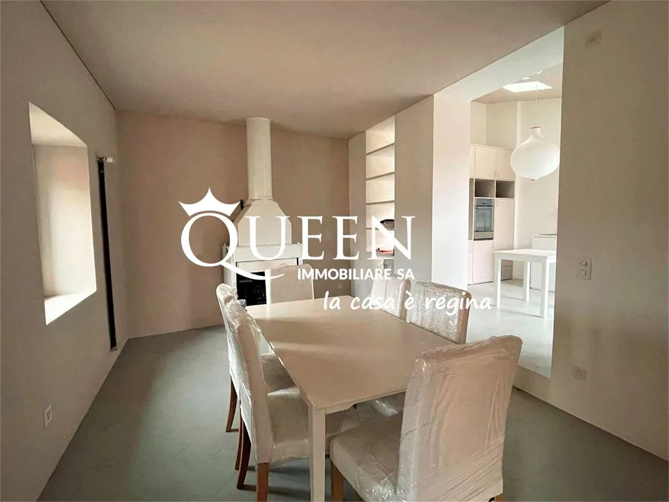 Arzo: charming house with two apartments, 6.5 rooms, 196 sqm, in the north