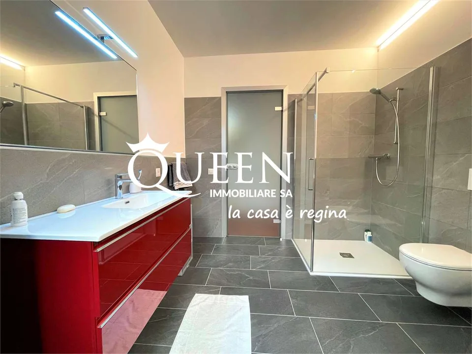 Lugano centre: appartement 5 pièces, 190 m², jardin privé, portique
