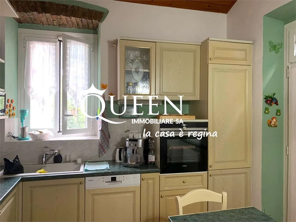 Vacallo: appartement 4.5 pièces, 110 m², mansardé, jardinette, option