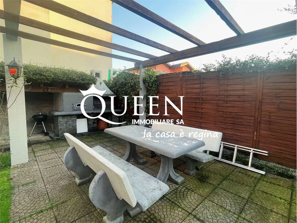 Vacallo: appartement 4.5 pièces, 110 m², mansardé, jardinette, option