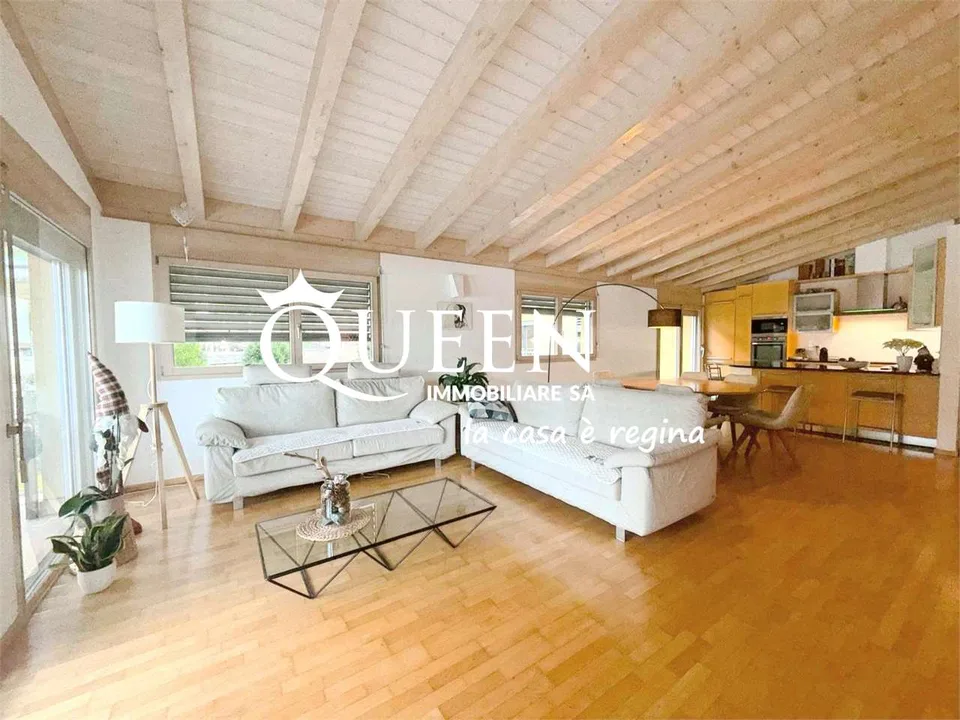 Capolago: penthouse exclusif avec vue sur le lac, 5.5 pièces, 223 m² avec terrasse