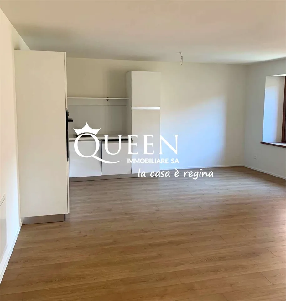 Stabio: appartement 3.5 pièces, 75 m², lumineux, dans la cour