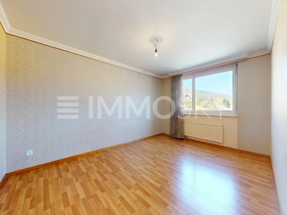 Beautiful bright apartment with balcony