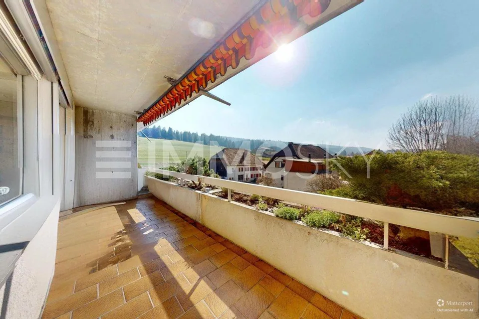 Beautiful bright apartment with balcony