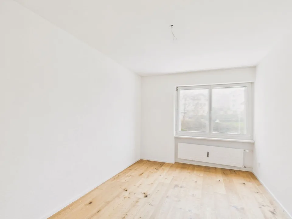Poêle suédois confortable et terrasse avec boîte de garage incluse