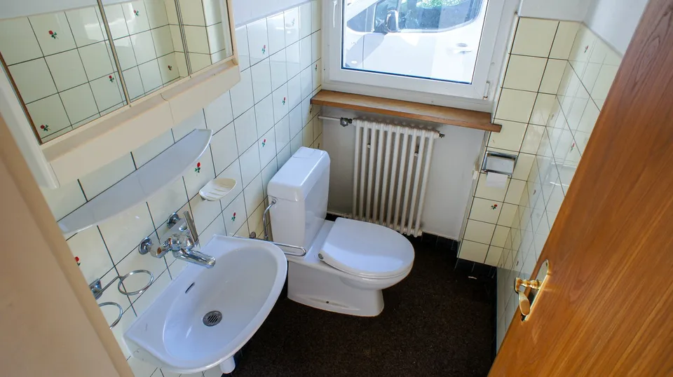 Grosses EFH mit Pool und sehr grossem Garten