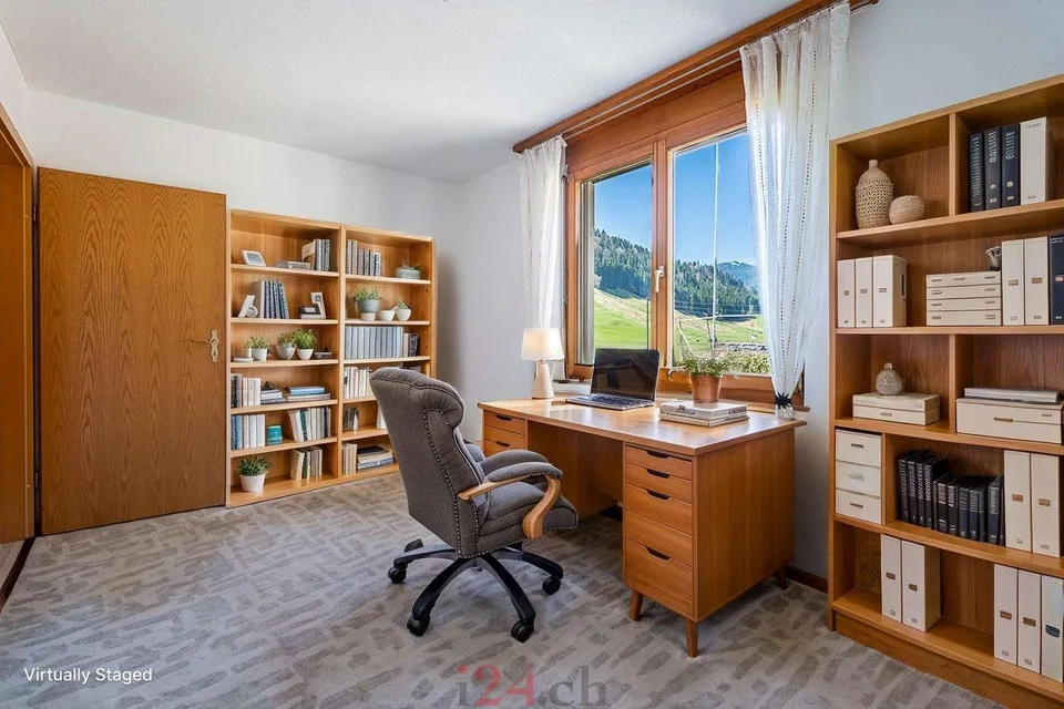 Casa a schiera di 6,5 locali con studio, giardino e vista sulla montagna