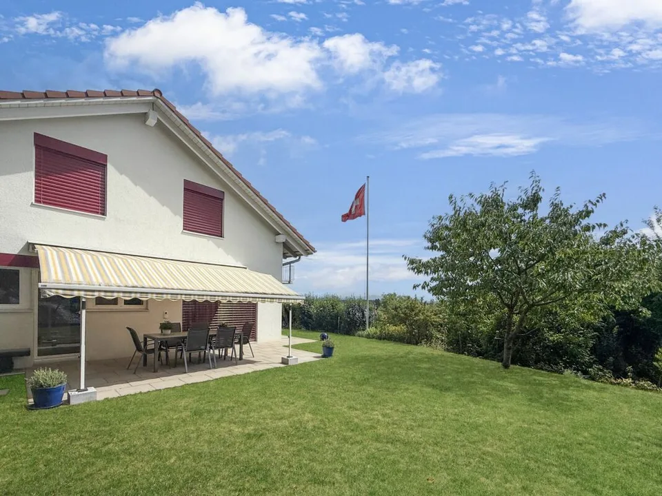 Detached 5½-room single-family house in prime location with excellent views