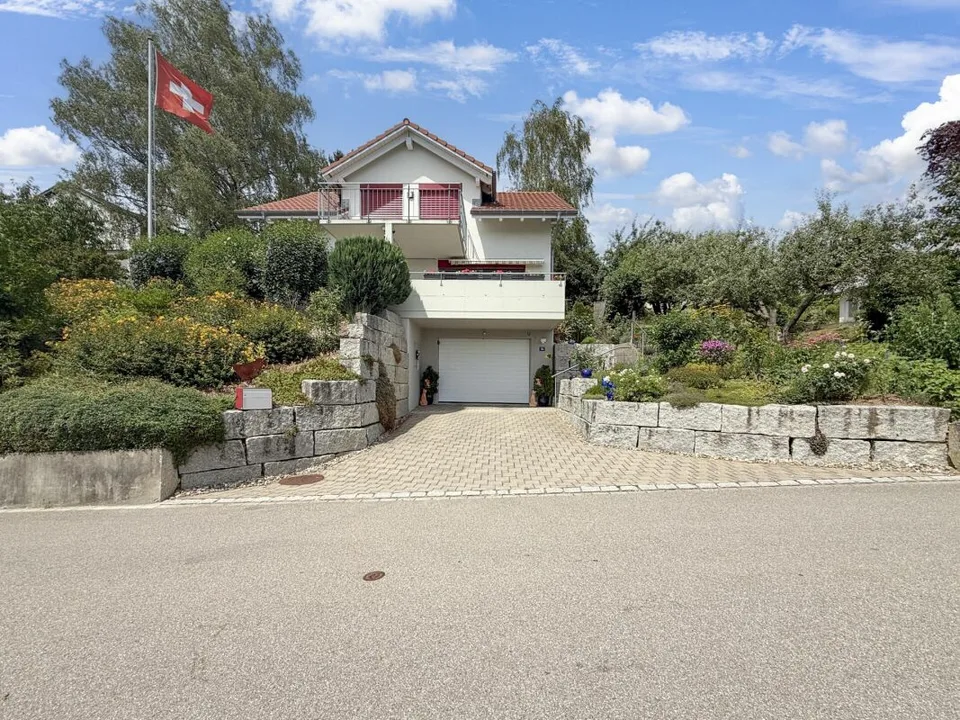 Detached 5½-room single-family house in prime location with excellent views