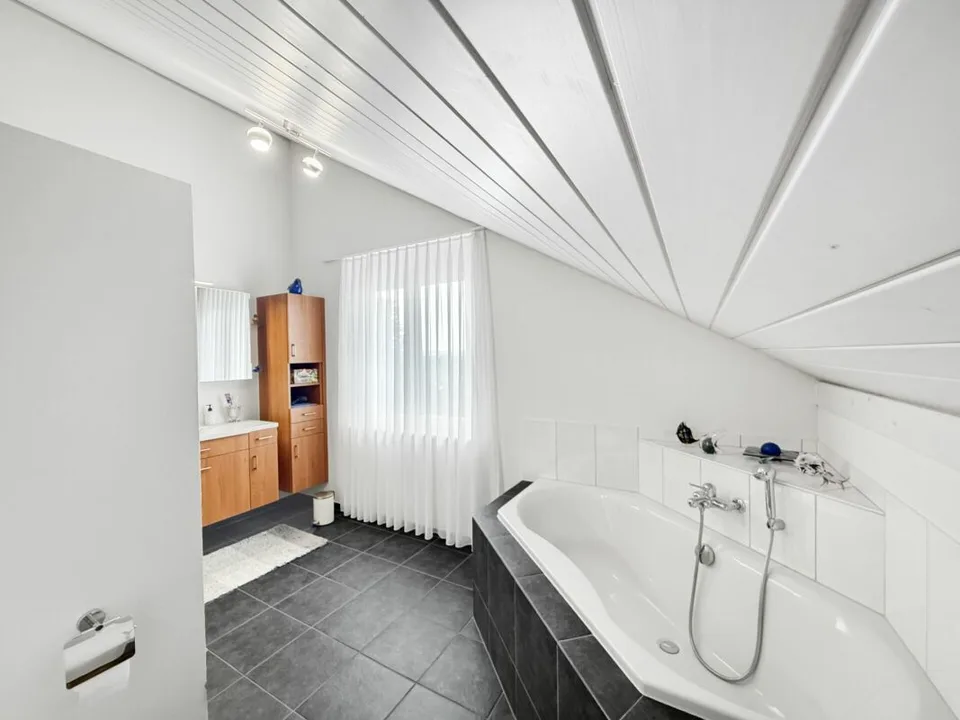 Detached 5½-room single-family house in prime location with excellent views