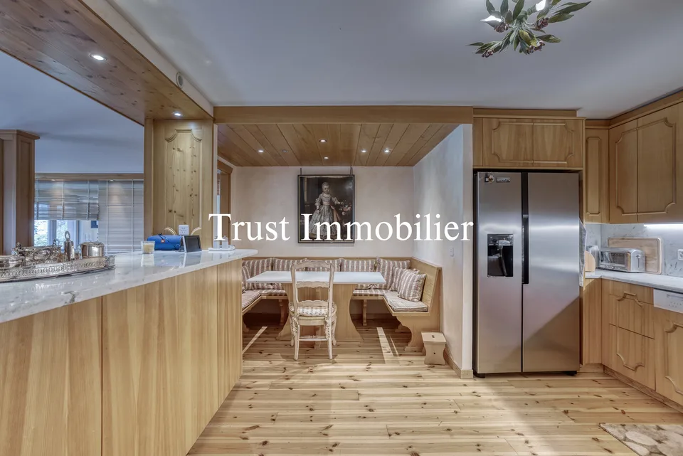 5008. Exceptionnel SKI IN/OUT appartement au centre de Crans