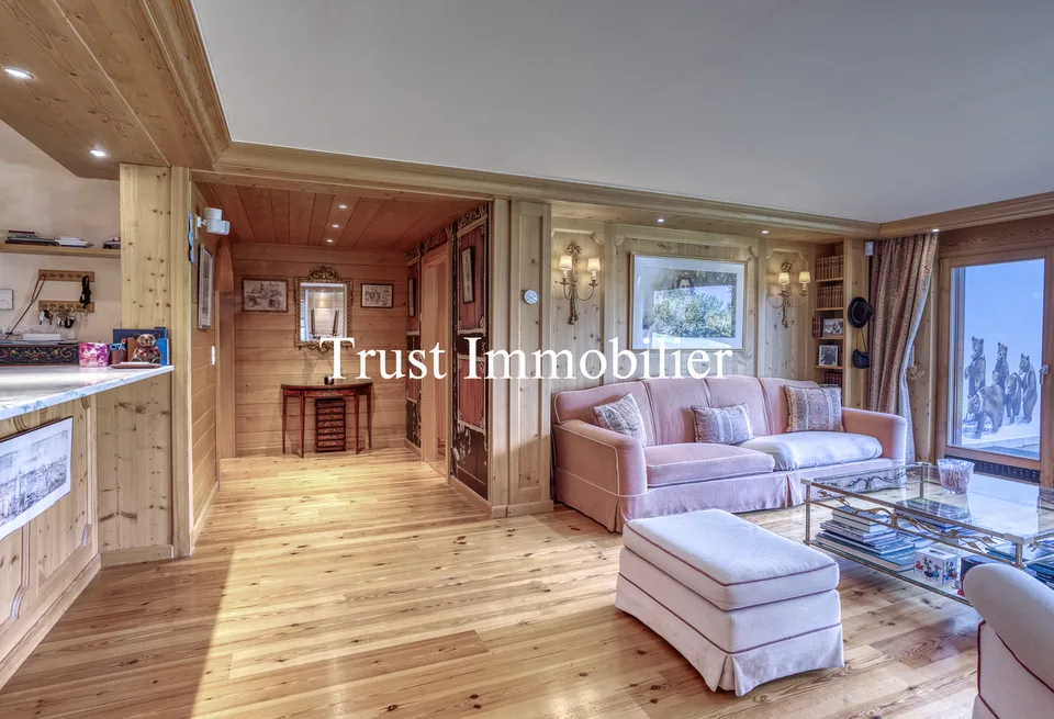 5008. Exceptionnel SKI IN/OUT appartement au centre de Crans