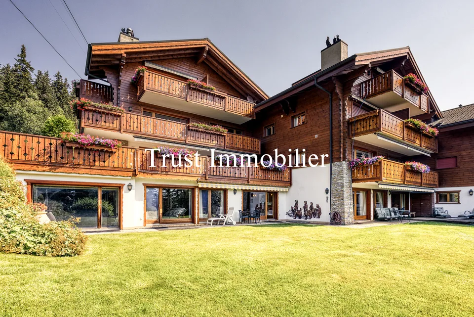 5008. Exceptionnel SKI IN/OUT appartement au centre de Crans