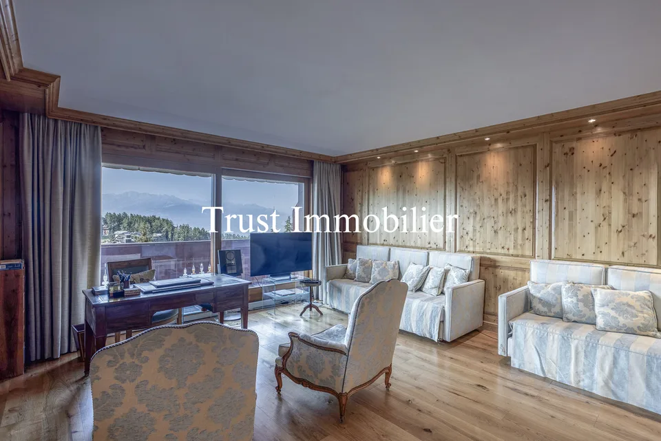 5006. Appartamento 5.5pcs in un contesto privilegiato a Crans