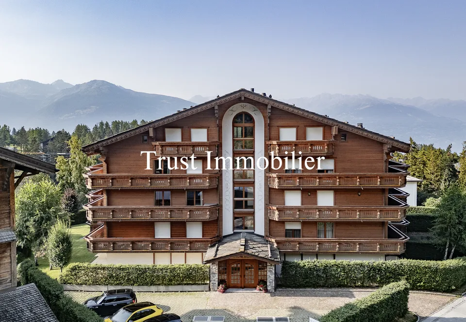 5006. Appartamento 5.5pcs in un contesto privilegiato a Crans