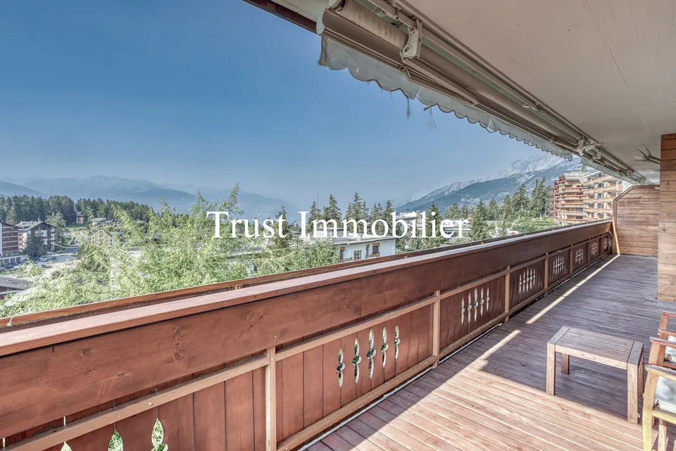 5006. Appartamento 5.5pcs in un contesto privilegiato a Crans