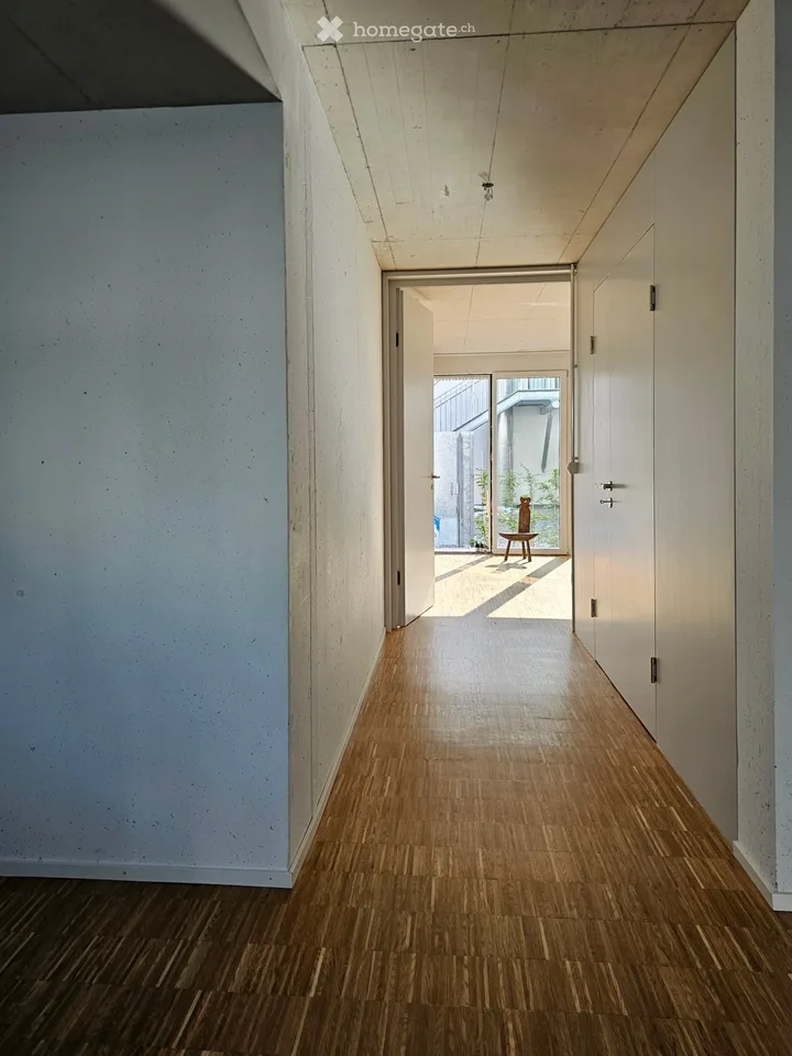 Moderne neue Wohnung + 19 m² Zusatzraum