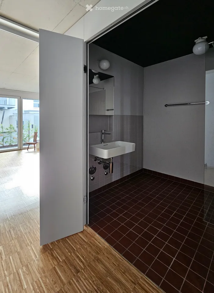 Moderne neue Wohnung + 19 m² Zusatzraum