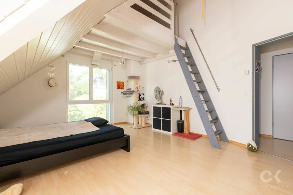 Family paradise with beautiful garden and far-reaching views