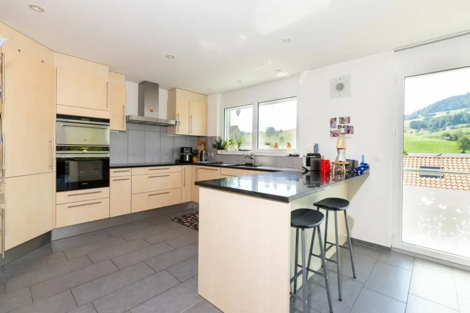 Family paradise with beautiful garden and far-reaching views