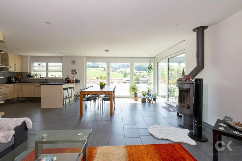 Family paradise with beautiful garden and far-reaching views