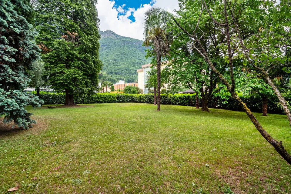 Ampia proprietà con possibile sviluppo su R3