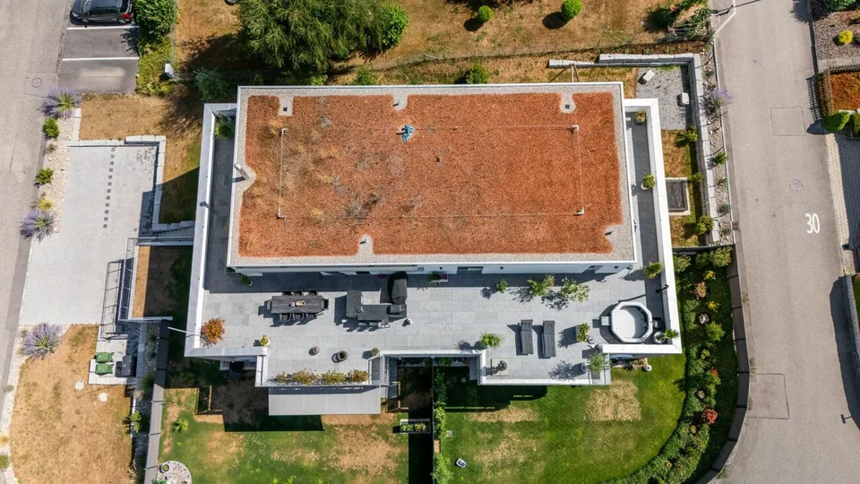 Appartamento attico esclusivo di 5,5 locali con terrazza di 152 m² & vista panoramica!
