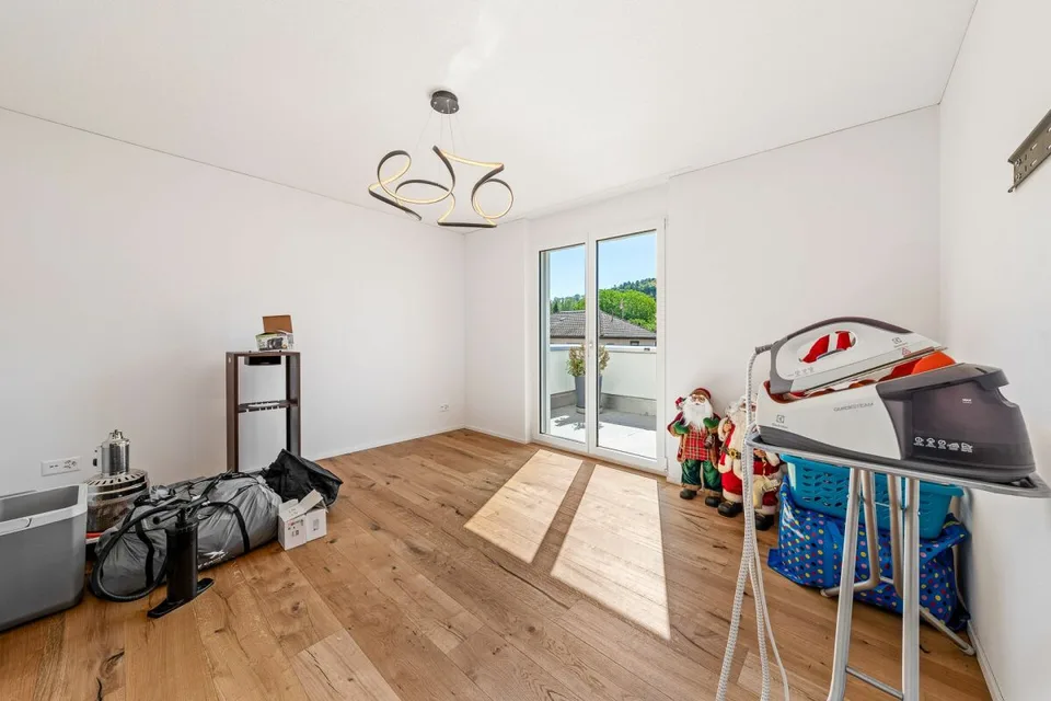 Appartamento attico esclusivo di 5,5 locali con terrazza di 152 m² & vista panoramica!