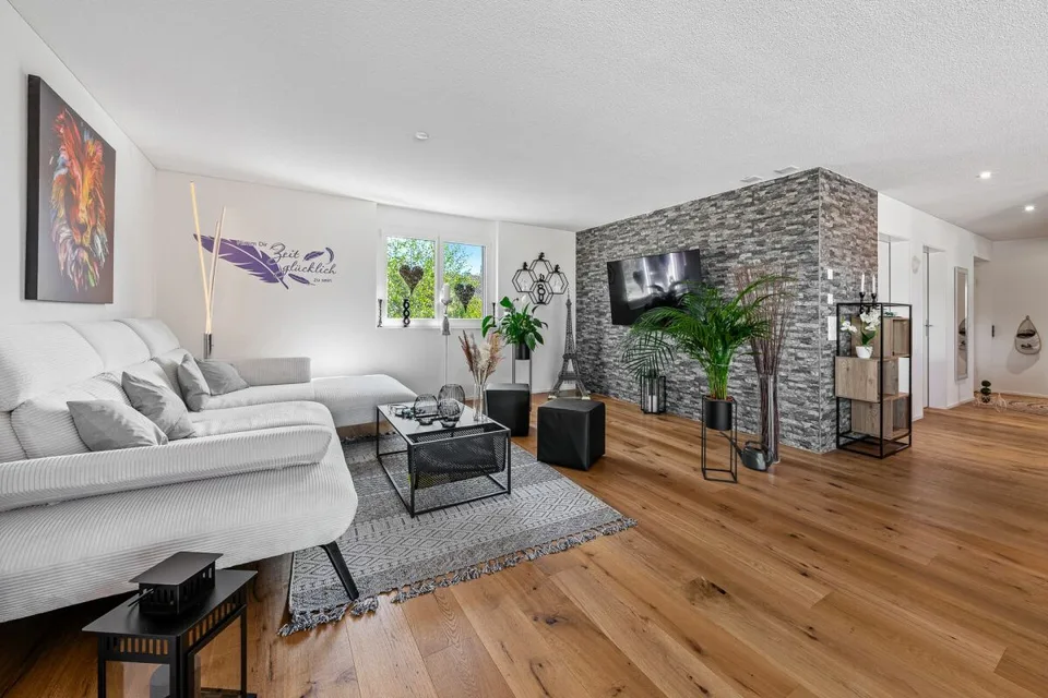 Appartamento attico esclusivo di 5,5 locali con terrazza di 152 m² & vista panoramica!